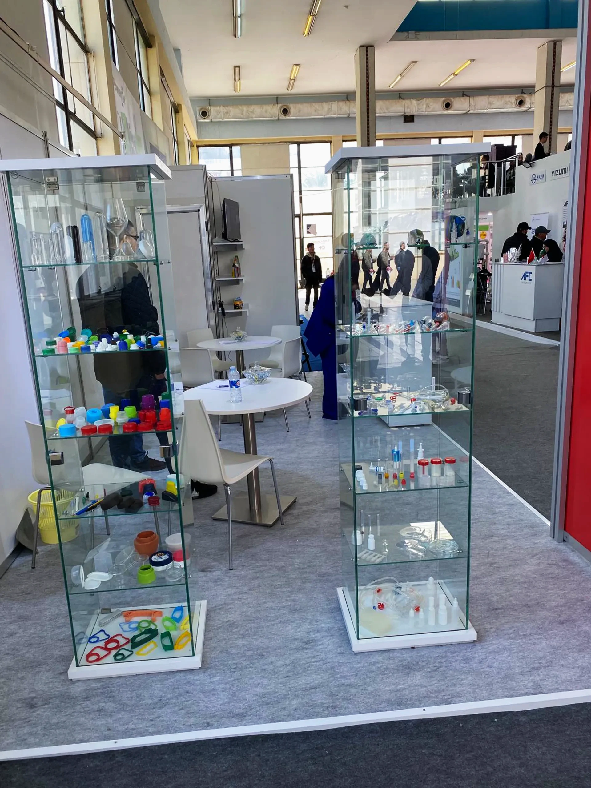 Close-up su una lavorazione in officina Cantoni